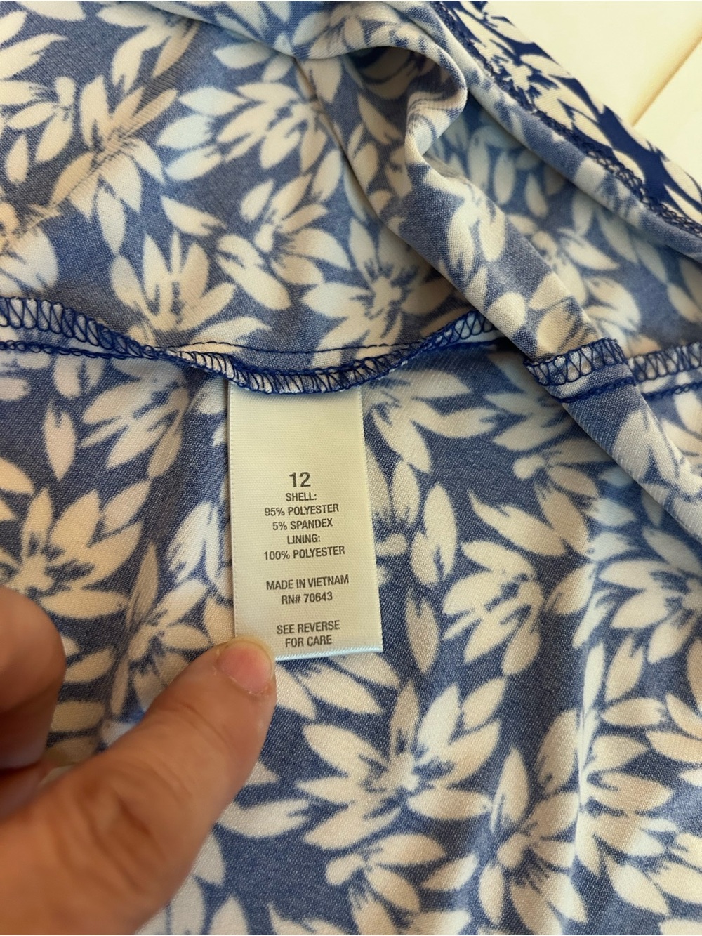Dressbarn Sleeveless Navy Blue & White Leaf Print Dress Size 12 - Picture 7 of 11